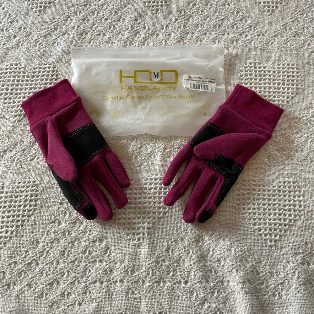 NEW Handlandy Gloves (M)